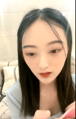 坐标杭州，18岁妙龄小仙女【蕾丝少女探花】罗衫乍褪，露尽酥胸雪白2V【1G】