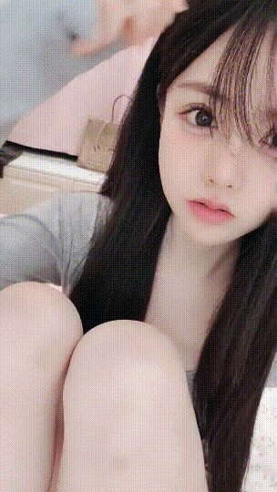 重磅!最顶级女神来啦~ 笑脸 道具自慰!害我皮都撸破了~ 图 01