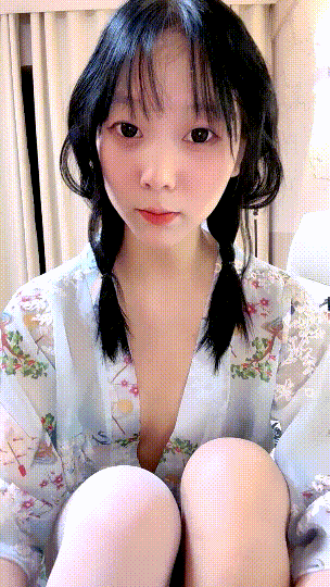 ⭐清纯大学学妹~真的真的好美 安安 道具自慰~我快撸晕了 图 01