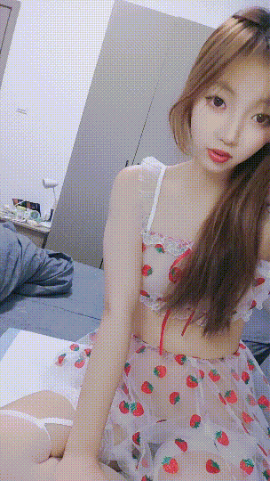 超级美人!颜值巅峰校花~ 浅夹哥哥的心 道具自慰!狂撸~ 图 01