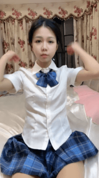 ♆ 19岁小女友 反差小女孩! 调教啪啪~炮击~道具~狂喷水~! 图 01