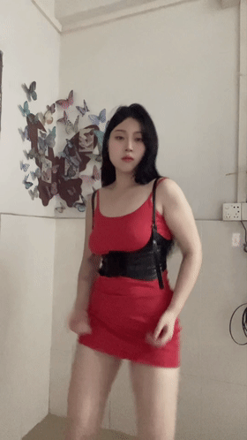 推特动感舞姬 无刺榴莲 首次露脸全裸舞顶上定制 全程高能