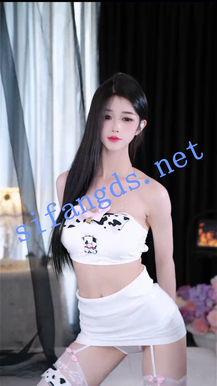 ⭐ 来秀直播 甜妹er 大尺度擦边疯狂露内骚舞 图 03