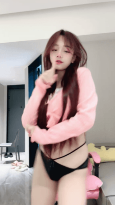 懒得梨泥 G奶美少女~抖音裸舞抖奶~道具自慰~白浆好多 图 02