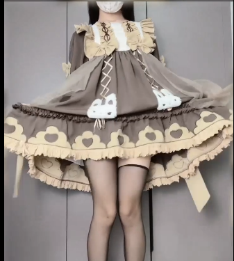 福利姬-甜甜-新 黄灰爱心洛丽塔（1V,154M）