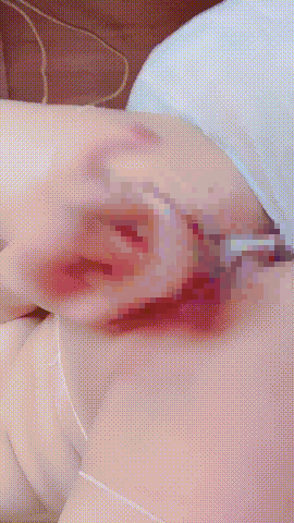 ❤️ 白兔 白嫩丝袜女神吐舌翻白眼高潮泄洪式骚水连喷 图 04