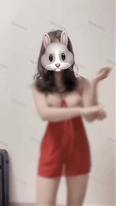 推特新晋福利姬 小美女心碎碎 反差裸舞Q弹动感圆乳抖飞了 图 08