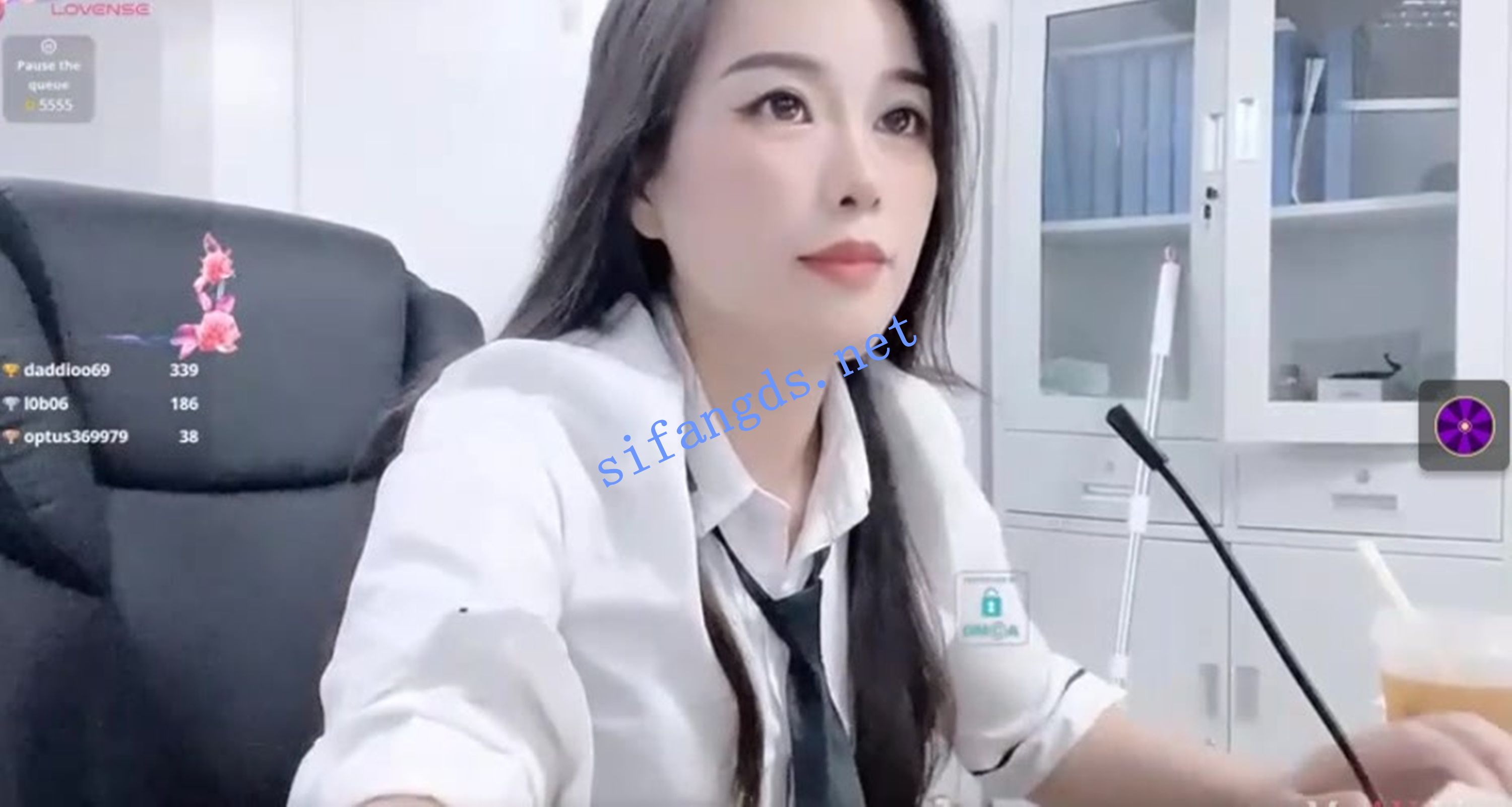 灬喷水女王! Kaixin-Baby 公司白领上班跳蛋~自慰潮喷~抽搐 图 01