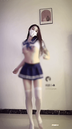 推特嫩妹大学生 纯欲小朵 真金定制裸舞 自慰插穴娇喘-2 图 01