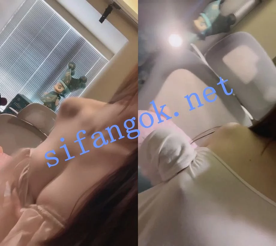 多彩彩播-婕妤 一只囚 私下1V1脱衣舞扒穴自慰及直播走光 图 02