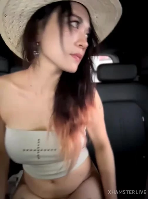 ,主播!! 【sex_bobo 】美女车里自慰,服装店卖骚 图 02