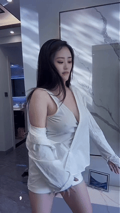 抖音极美御姐 星辰 无罩激凸抖奶 大尺自慰喷水福利 合集 图 11